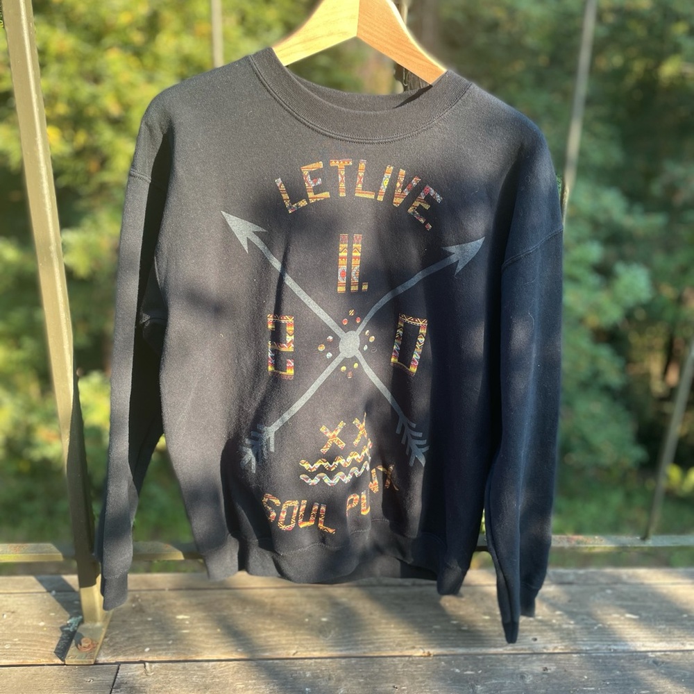 Black crewneck